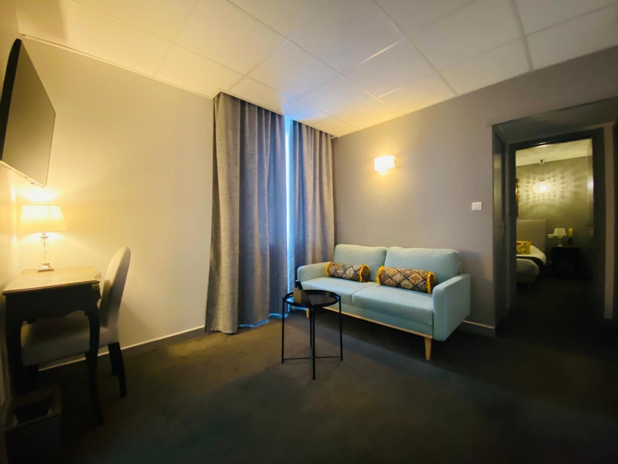 Brit Hotel Acacias Arles Ngoại thất bức ảnh