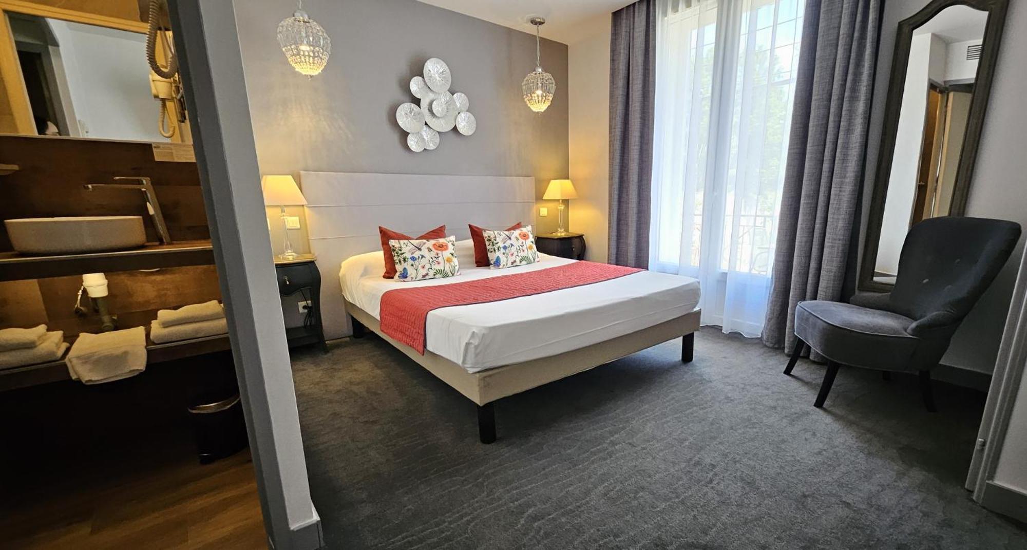 Brit Hotel Acacias Arles Ngoại thất bức ảnh