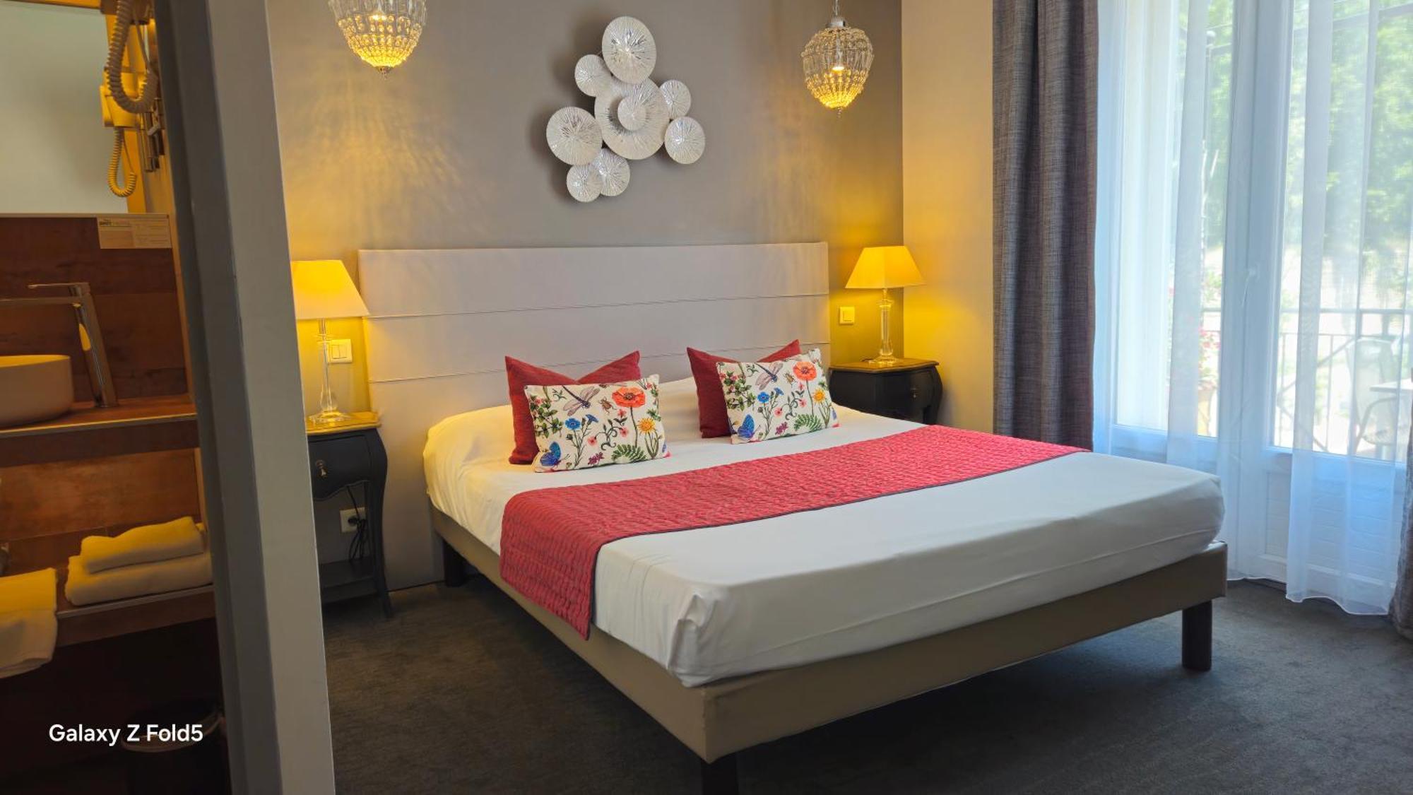 Brit Hotel Acacias Arles Ngoại thất bức ảnh